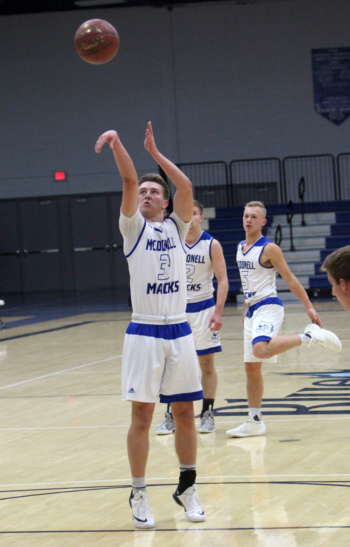 McDonell boys basketball vs Colfax at UW-Stout 12-1-18